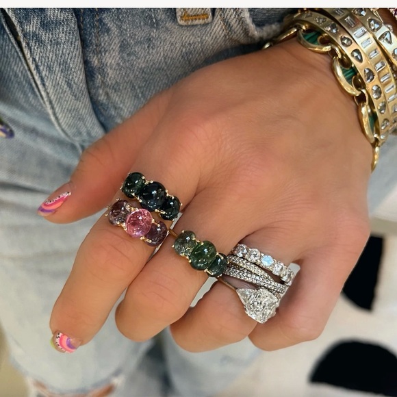 Charlie & Marcelle Small Gumdrop 3 Stone ring - Picture 5 of 6